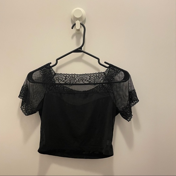 Brand new clothes for great price - Picture 2 of 2